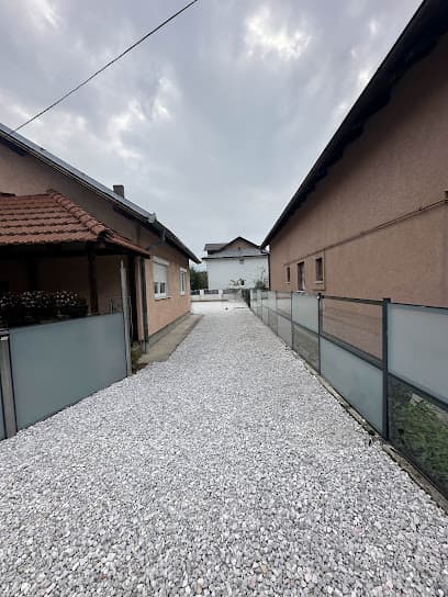 Fenced private parking near Sarajevo Airport – vehicle access, controlled entry and 24/7 CCTV